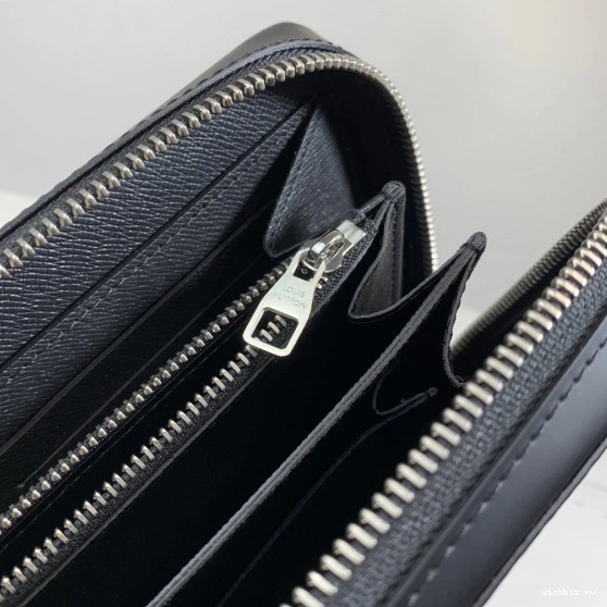 WIS Vuitton XL Louis WALLET ZIPPY 1028